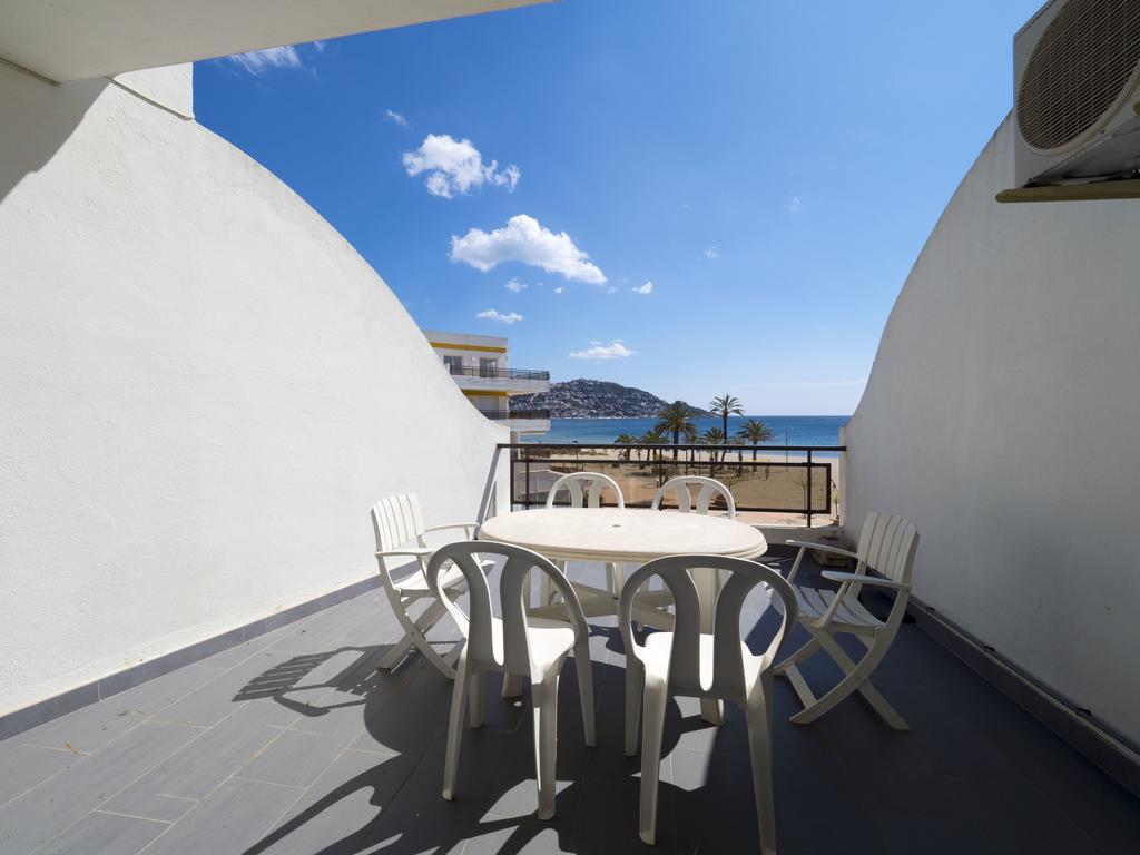 Inmosantos Oasis B8 Apartment Roses Exterior photo